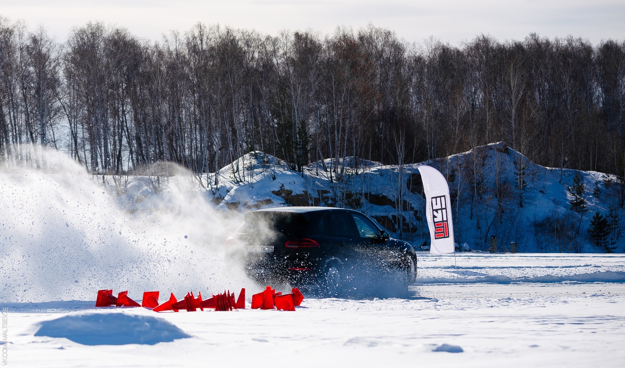 Экстремальное вождение. Зимний контраварийный курс безопасного вождения(индивидуальный). 2 уровень