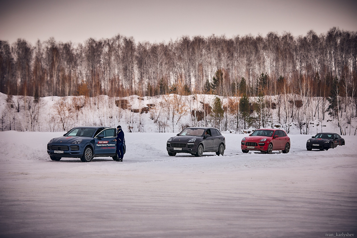 Зимний тренинг для владельцев автомобилей Porsche Ice Weekend 2019 