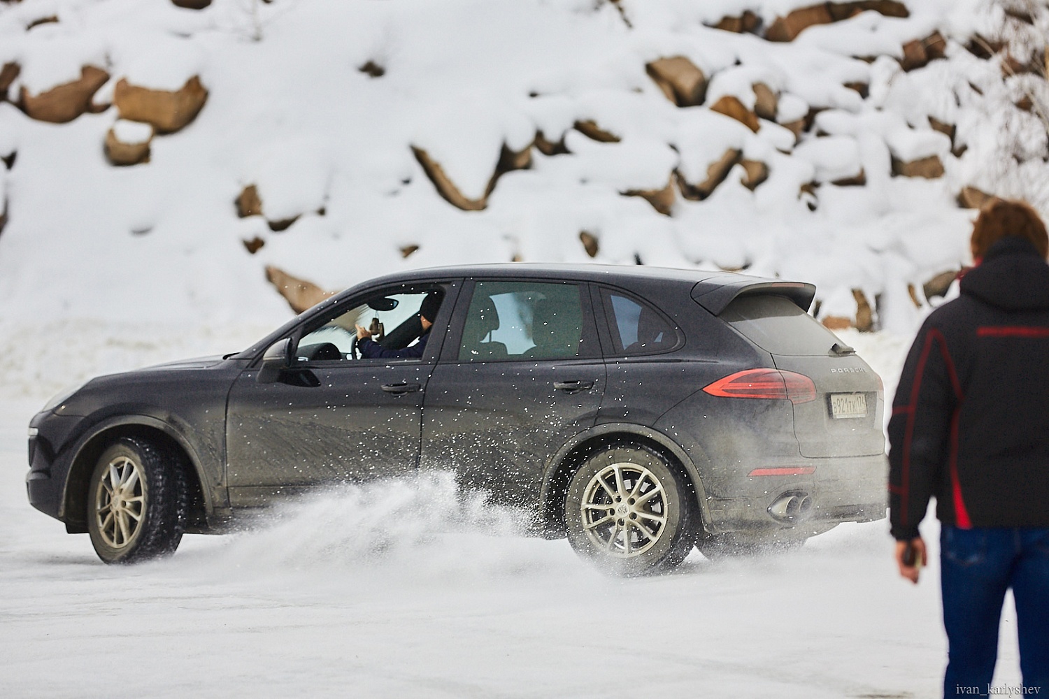 Зимний тренинг для владельцев автомобилей Porsche Ice Weekend 2019 