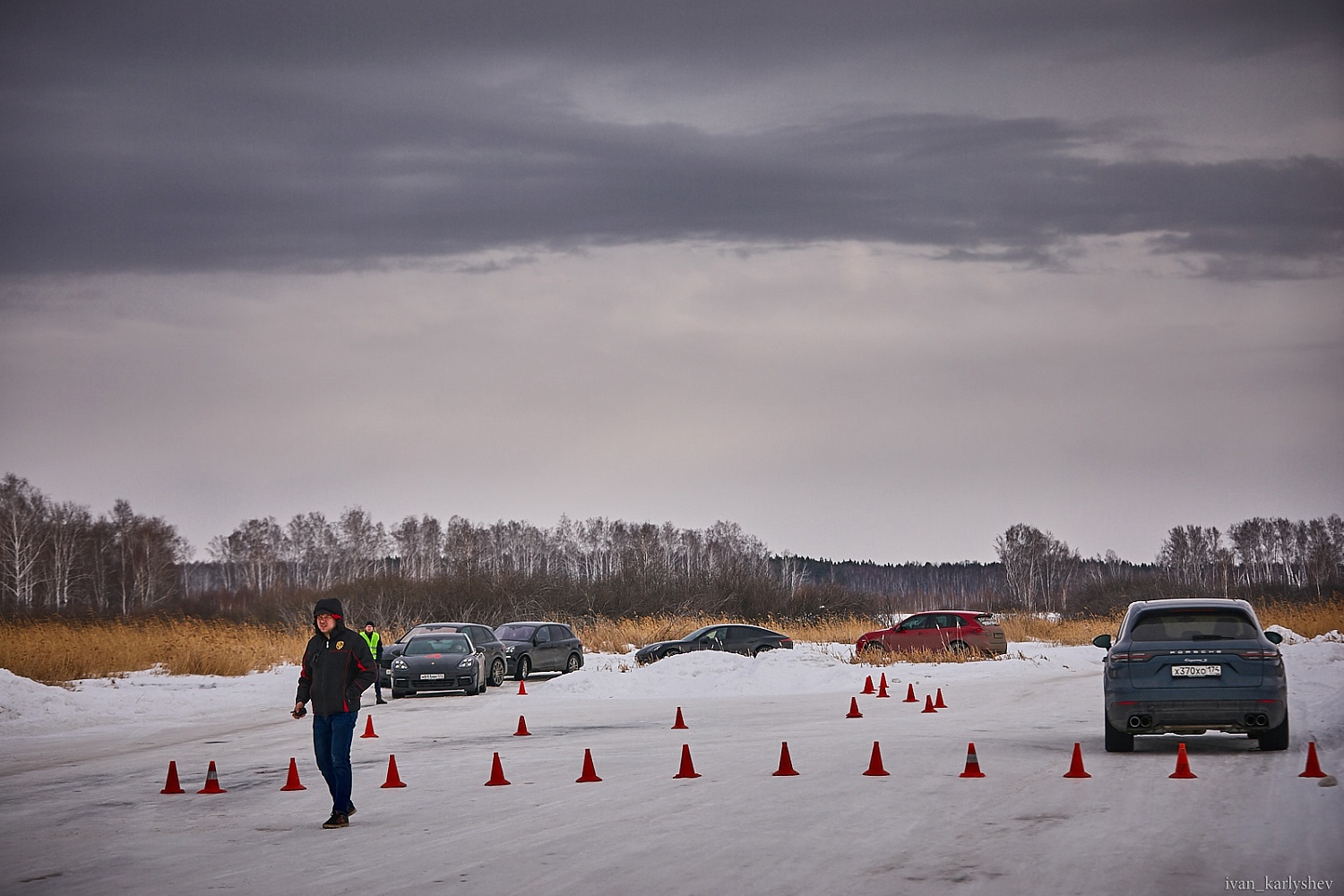 Зимний тренинг для владельцев автомобилей Porsche Ice Weekend 2019 